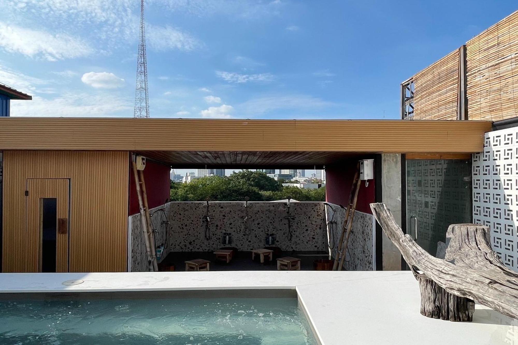 Blu Cabin Ari Stylish Gay Poshtel Bangkok Buitenkant foto